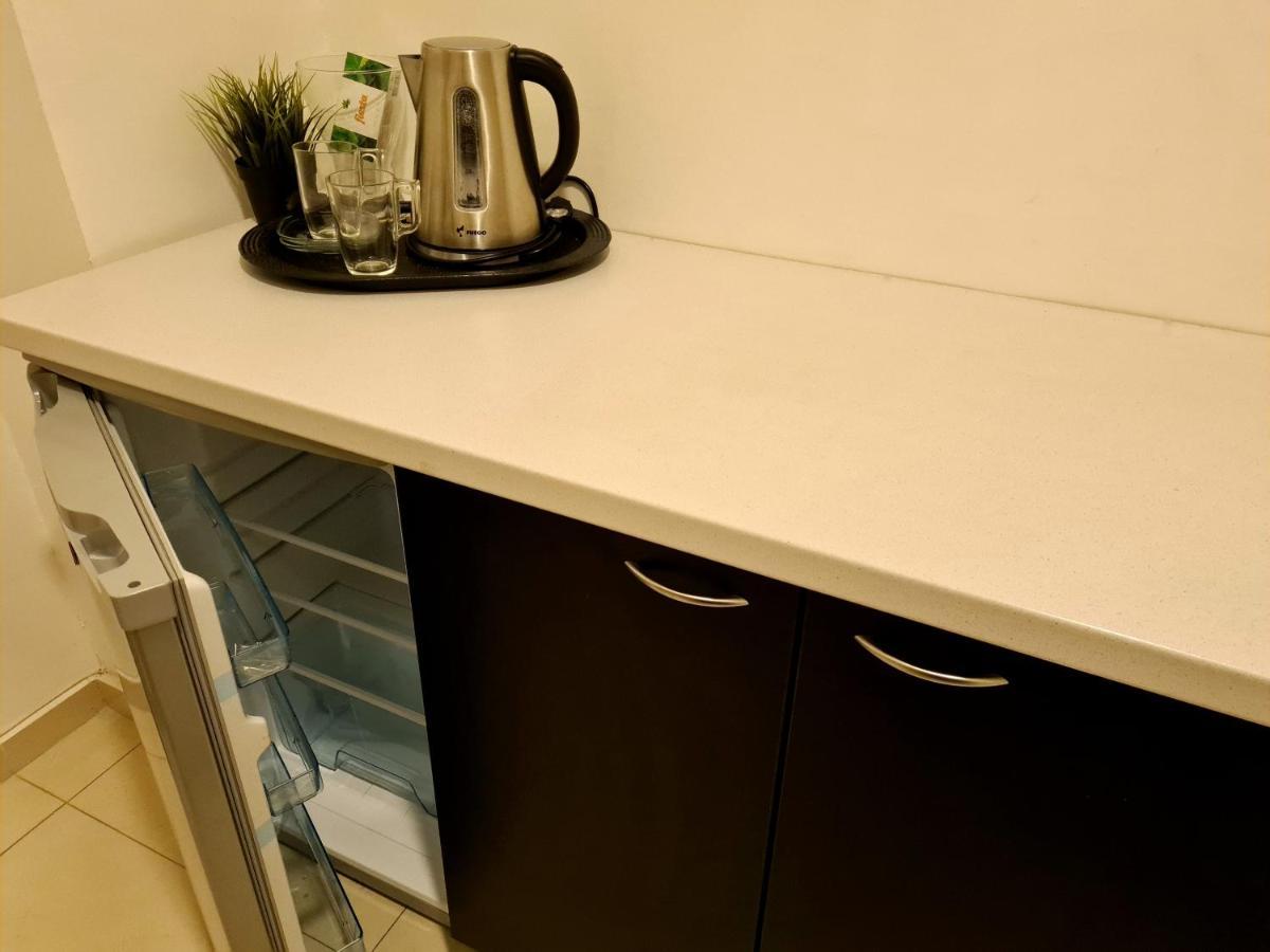 Mika Apartments Скопье Экстерьер фото