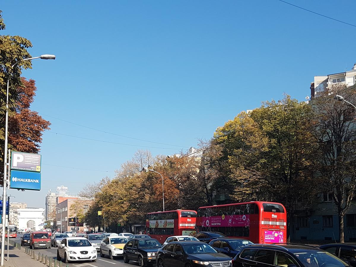 Mika Apartments Скопье Экстерьер фото