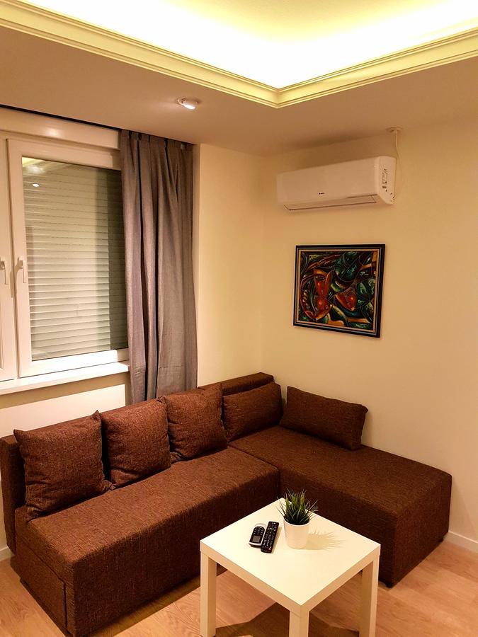Mika Apartments Скопье Экстерьер фото